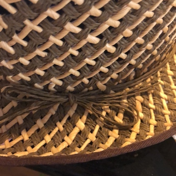 No Tags Brown and Tan Weaved Flipped Up Brim Bowler Sun Hat - Picture 6 of 6